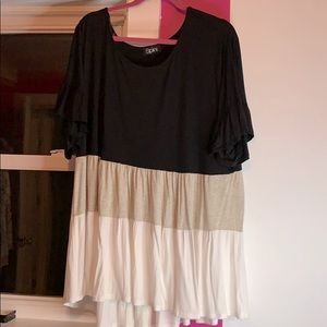 Color blocked babydoll tee